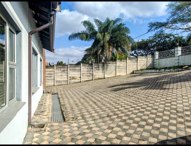 4 BEDROOM HOUSE FOR SALE IN MALVERN